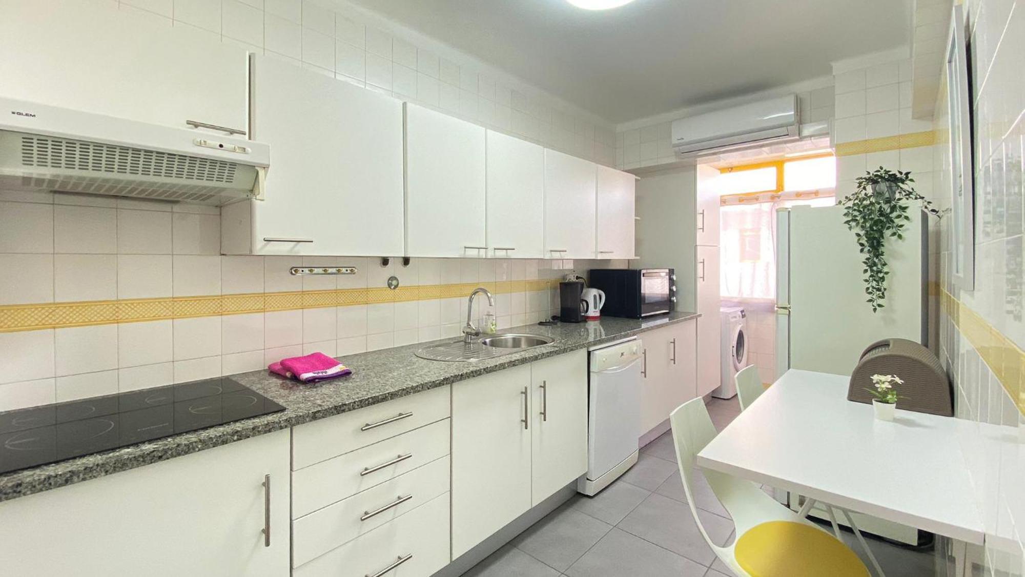 Quarteira Frente Praia II By Homeslow Rentals Kültér fotó