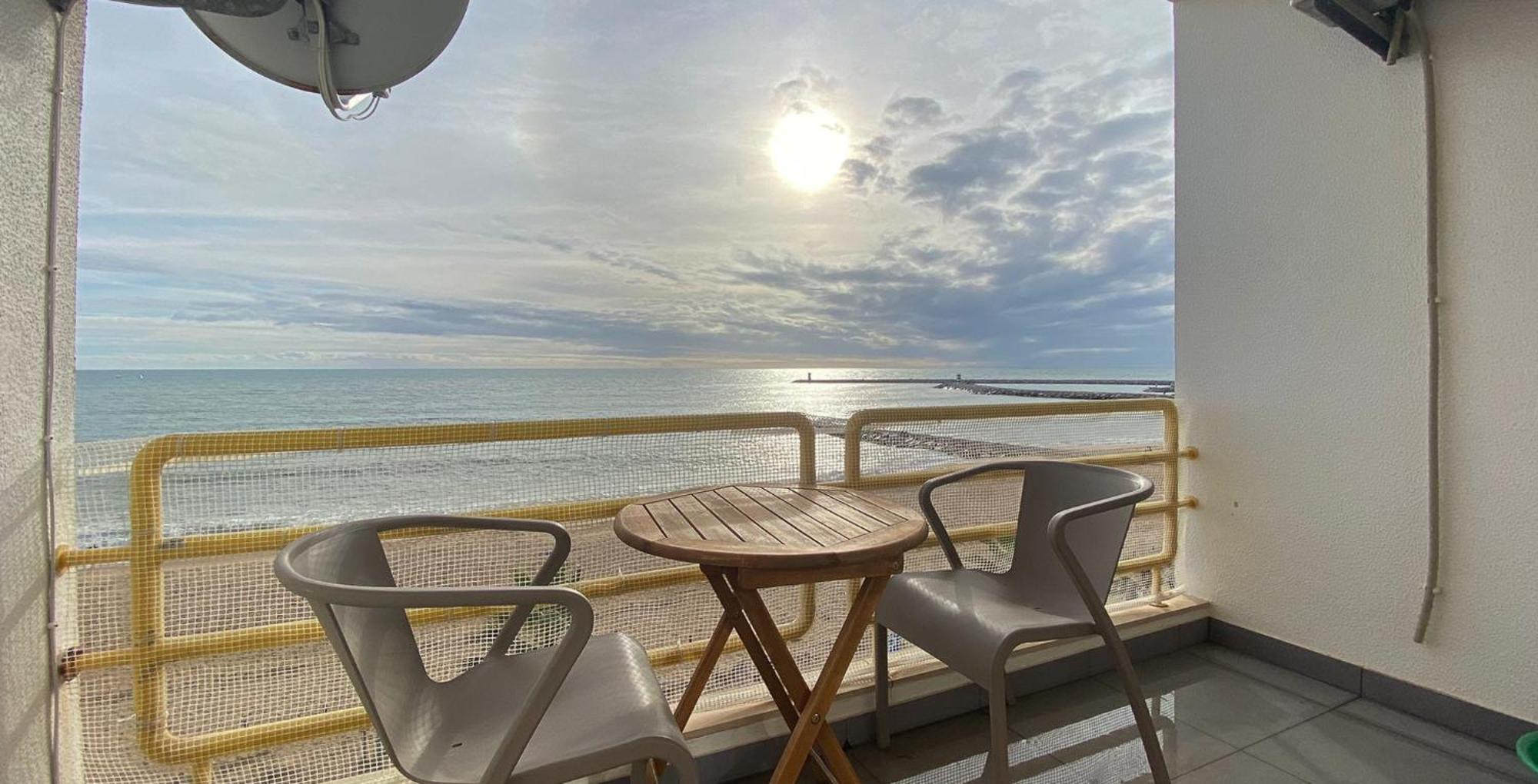 Quarteira Frente Praia II By Homeslow Rentals Kültér fotó